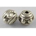Perle de métal ronde décorée, argentée