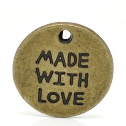 Breloque en métal Made with Love, bronze antique