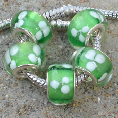 Perle de verre verte trèfle blanc style Pandora - à l'unité
